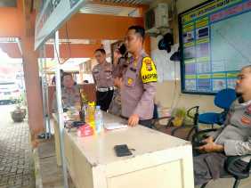 Kapolres Kuansing Pantau Pengamanan Kantor Bawaslu dalam Operasi Mantap Praja Lancang Kuning 2024