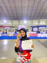 Sosok Polwan Cantik dari Pelalawan Bripda Indria di Ajang Taekwondo Nasional