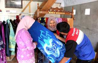 Hari Batik Nasional, Komitmen PHR Berdayakan Masyarakat dan Lahirkan Batik Khas di Tanah Sumatera