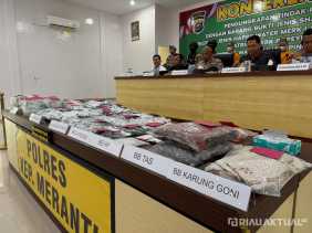 Modus Baru! Polres Meranti Bongkar Jaringan Narkoba Cair dan Vape, 30 Kg Sabu Disita