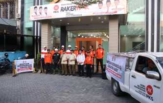 Fraksi PKS Riau Potong Gaji untuk Korban Bencana