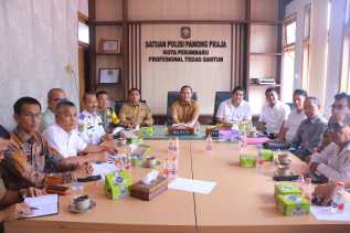 Wako Pekanbaru Pastikan Persoalan Pengelolaan Parkir Pasar Induk AKAP Rampung