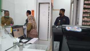 Pastikan Sirup Yang Dilarang Edar Tak Diperjual Belikan, Polda Riau Datangi Sejumlah Apotek