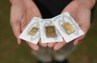 Makin Merosot, Harga Emas Antam Hari Ini Turun Rp6 Ribu