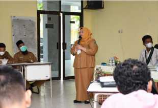 Bupati Bengkalis Ajak Mahasiswa Jadi Enterpreneur