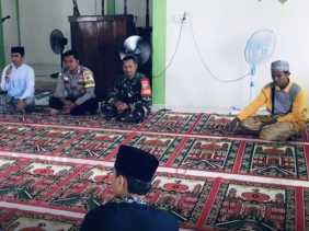 Polsek Tanah Merah Lakukan Cooling System dan Sosialisasi Pemilu Damai di Desa Sungai Nyiur