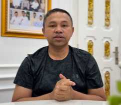 Akun Instagram Gubernur Riau Diretas, Sempat Tawarkan Emas Antam