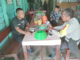 Cooling System Pilkada 2024, Bhabinkamtibmas Polsek Cerenti Sampaikan Pesan Kamtibmas