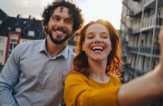 Ini Alasan Malam Minggu Identik dengan Waktunya Pacaran