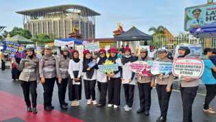 10 Hari Jelang Pilkada Riau 2024, Tim Cooling System Ditlantas Polda Riau Edukasi Warga di CFD Pekanbaru