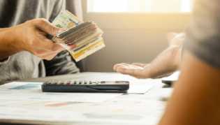 5 Zodiak yang Hobi Utang