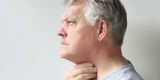 Ini 5 Hal yang Bisa Menyebabkan Suaramu Berubah Menjadi Serak