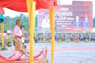 Jadi Inspektur Upacara, Pj Walikota Pekanbaru Bertekad Lanjutkan Pembangunan