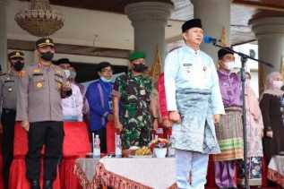 Pimpin Apel HUT Riau Ke 65, Wabup Rohul Ajak Masyarakat Bahu Membahu Dalam Pembangunan