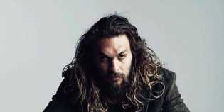 Berikut Lima Tips Kesehatan Rambut yang Perlu Diperhatikan Pria Berambut Panjang