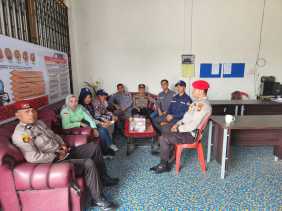 Kapolsek Kempas dan Ketua PPK Sambangi Kantor Panwascam Kempas