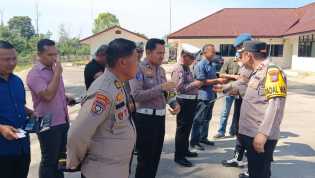 Kapolsek Mandau Intensifkan Pengecekan Administrasi Personel untuk Kesuksesan Operasi Mantap Praja 2024