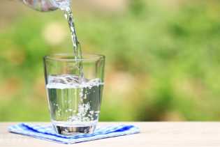 Cara Membedakan Air Minum Berkualitas