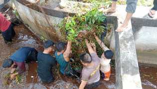 Gotong Royong Bersama, Kapolres Bengkalis Harapkan Sinergitas dan Hubungan Baik Masyarakat
