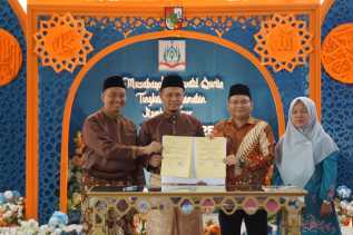 Wali Kota Pekanbaru Teken MoU dengan Unilak, Siapkan Beasiswa Penuh untuk 100 Guru PAUD