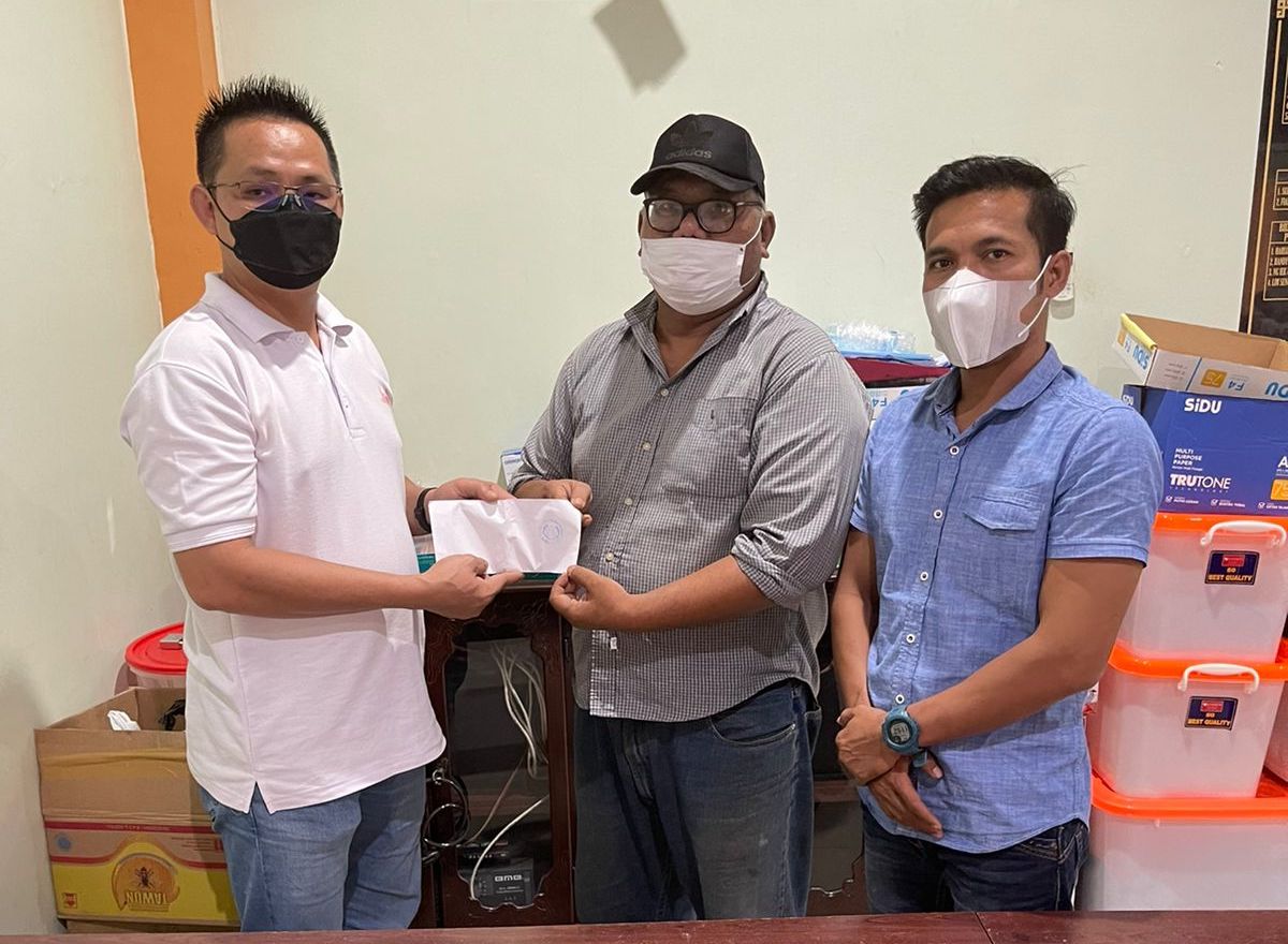 PWI Bengkalis Peduli Sampaikan Donasi Ke Syahrudin (65) Warga Desa Teluk Latak