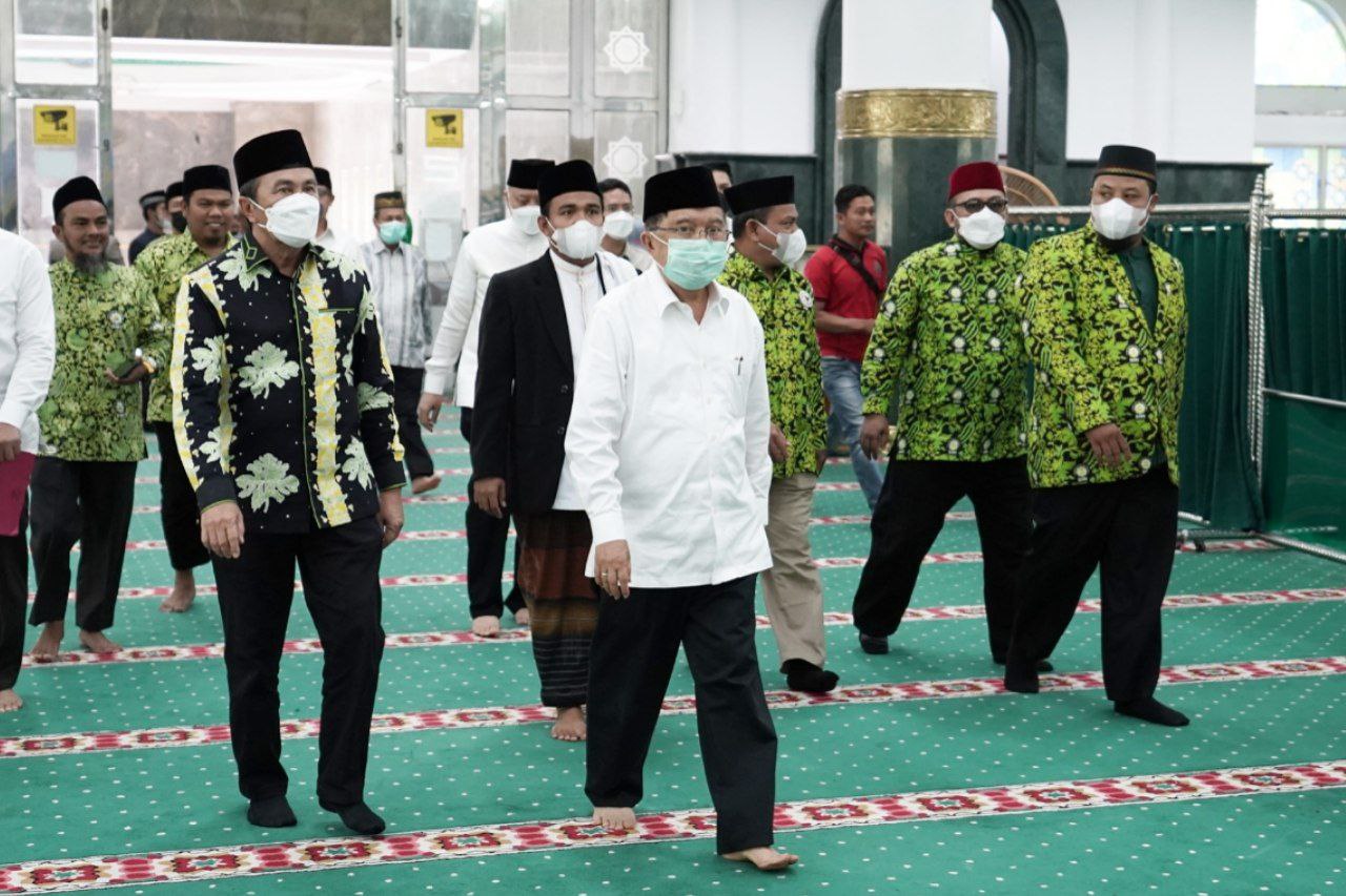 Pengurus PW Dewan Masjid Indonesia Provinsi Riau Dilantik, Ini Harapan Gubri