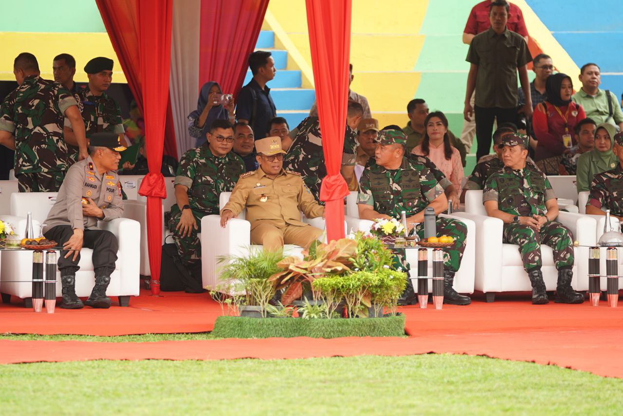 Pj Gubri Hadiri Upacara Penutupan TMMD ke-121 TA 2024 di Kampar