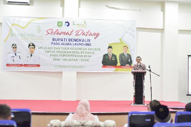 Bupati Bengkalis Launching Aplikasi Bantuan Keuangan 1 Miliar 1 Desa
