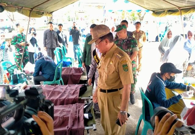 Bupati Inhil HM Wardan dan Ketua Stunting Hadiri Bhakti Sosial Donor Darah Sempena HKN ke-58