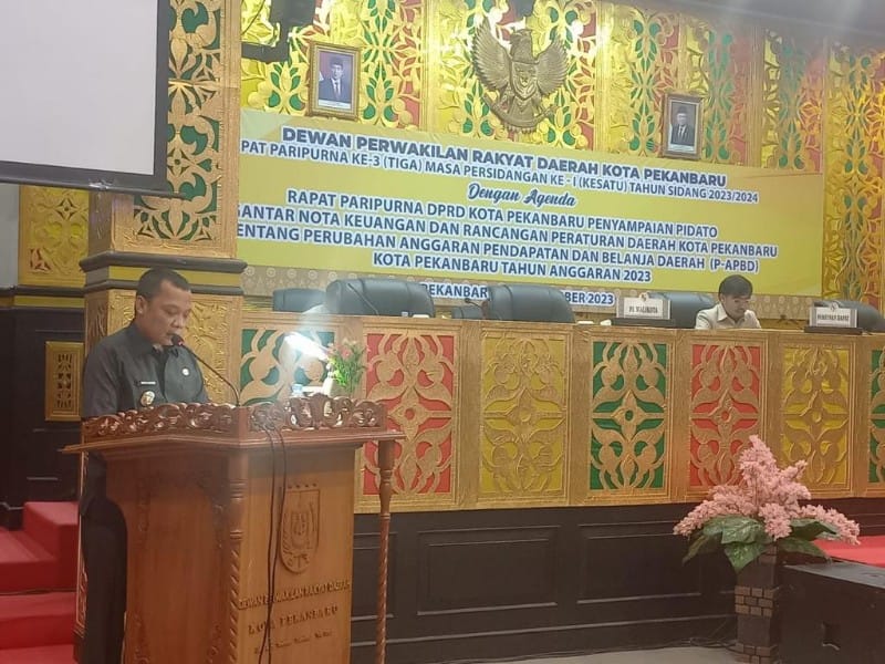 Pidato Pengantar Ranperda APBD Perubahan 2023 oleh Ketua DPRD Pekanbaru Sabarudi