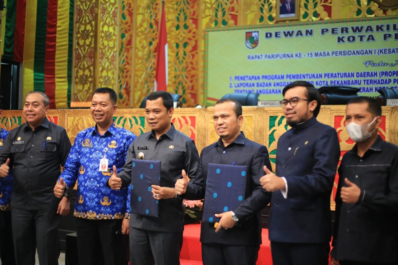 Lewat Paripurna, APBD Pekanbaru 2023 Disahkan 