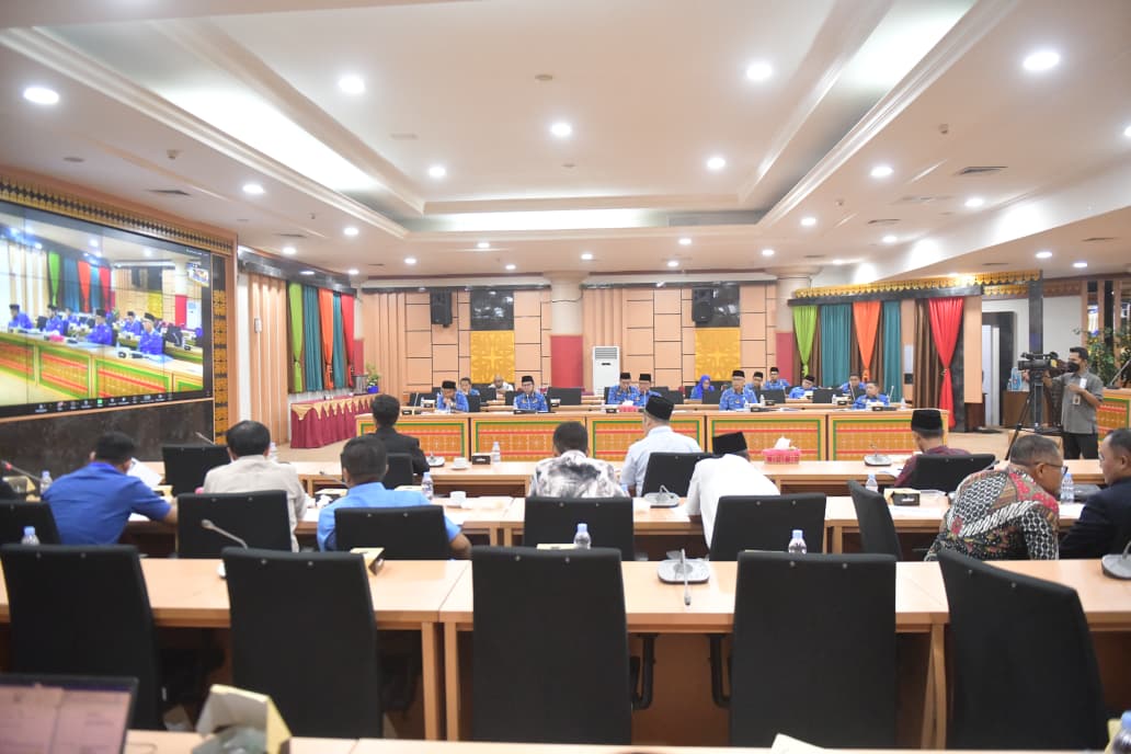Banggar DPRD Riau Rapat dengan TAPD Bahas KUA-PPAS 2026