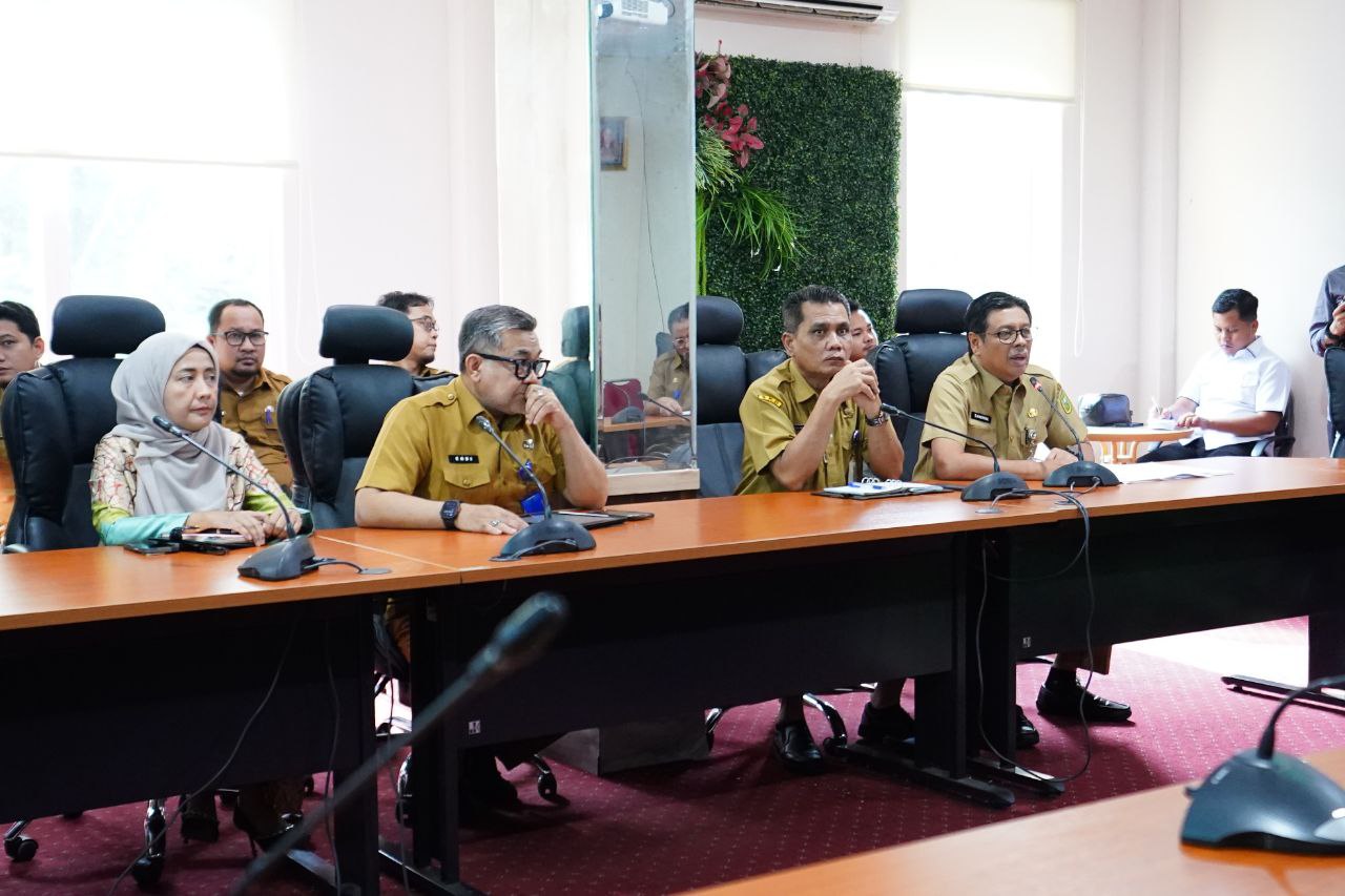 Gubri Abdul Wahid dan Wagubri SF Hariyanto Kunjungi BKD Riau, Ini Pembahasannya