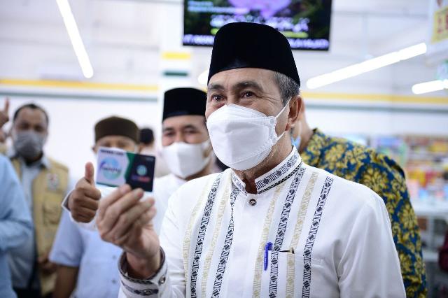 Gubri Syamsuar Tinjau Pelaksanaan Pasar Murah di Kabupaten Pelalawan