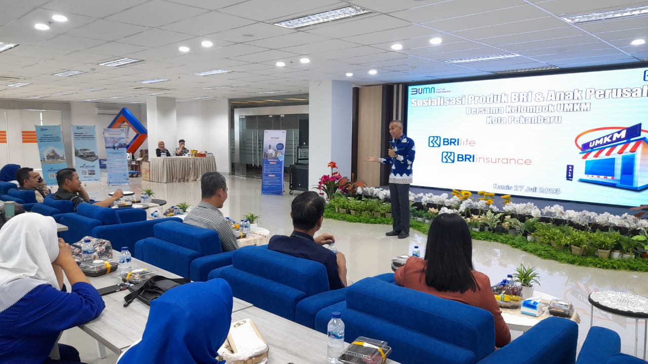 Guna Berikan Dukungan UMKM Pekanbaru, Wakil Ketua DPRD Ir. Nofrizal Hadiri Acara Sosialiasi Produk BRI