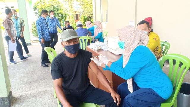 Mulai Dari ASN, Honorer dan THL DLH Bengkalis Ikuti Vaksinasi Covid-19 Tahap Tiga