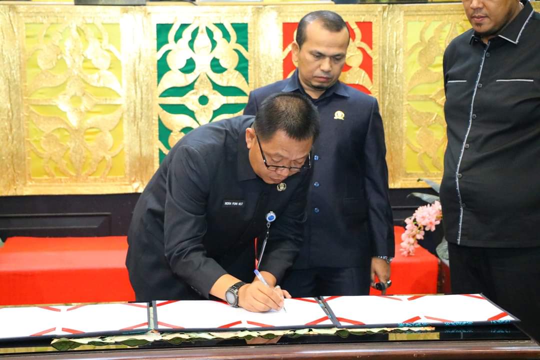 MoU R-APBD Perubahan Pekanbaru 2023 Dipimpin oleh Ketua DPRD Pekanbaru Sabarudi
