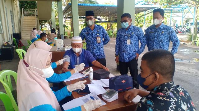 Mulai Dari ASN, Honorer dan THL DLH Bengkalis Ikuti Vaksinasi Covid-19 Tahap Tiga