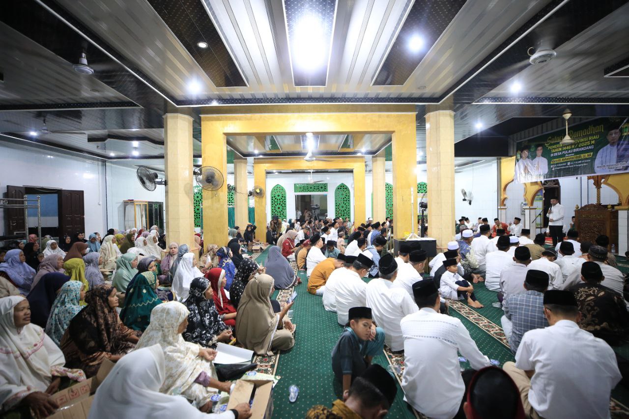 Safari Ramadan di Desa Pulau Birandang, Gubri: Jaga Generasi Muda Tetap Cerdas
