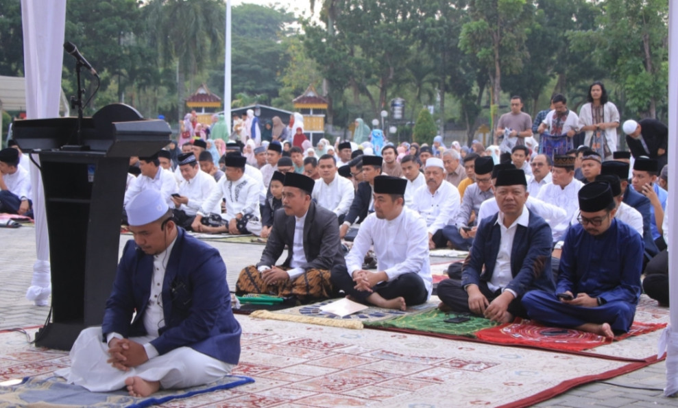 Pimpinan DPRD Ikut Sholat Ied Bersama Pj Wako di MPP