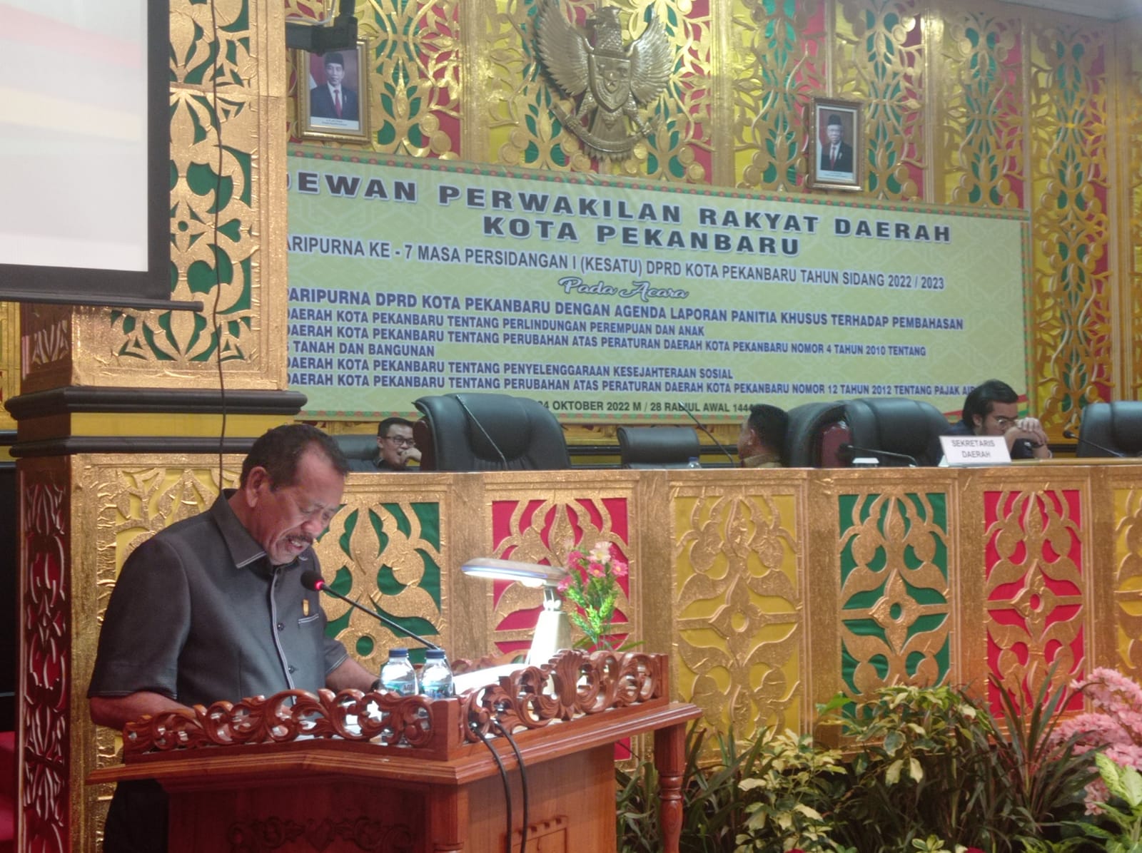 DPRD Pekanbaru Sahkan Perda Perlindungan Perempuan dan Anak dan Perda BPTHB