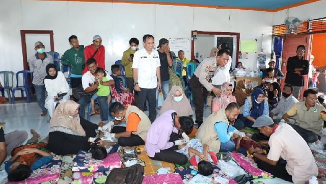 Di Sungai Luar, UPT Puskesmas Sungai Piring Gelar Sunatan Massal