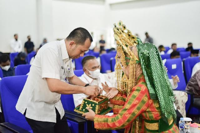 Bupati Bengkalis Launching Aplikasi Bantuan Keuangan 1 Miliar 1 Desa