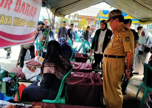 Bupati Inhil HM Wardan dan Ketua Stunting Hadiri Bhakti Sosial Donor Darah Sempena HKN ke-58